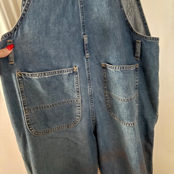 Fun cute Gap denim overalls - Picture 5 of 6